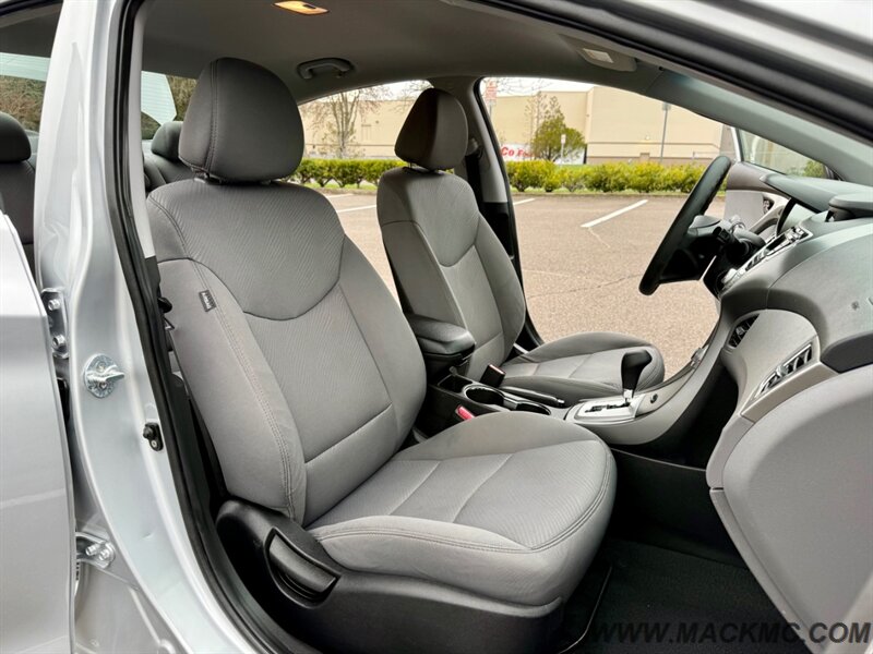 2011 Hyundai ELANTRA GLS 61k Low Miles 2-owner 38-MPG - Photo 16 - Hillsboro, OR 97123