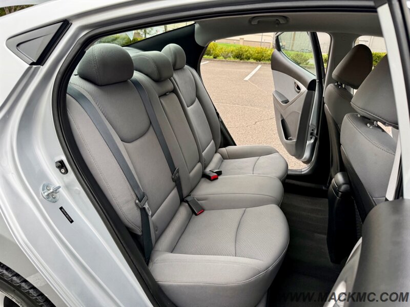 2011 Hyundai ELANTRA GLS 61k Low Miles 2-owner 38-MPG - Photo 18 - Hillsboro, OR 97123