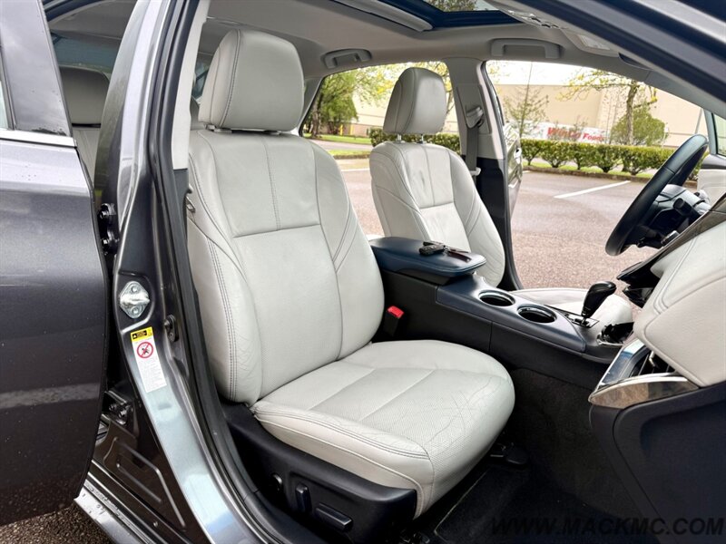 2013 Toyota Avalon Limited Loaded Navi Back Up Camera Moonroof V6   - Photo 18 - Hillsboro, OR 97123