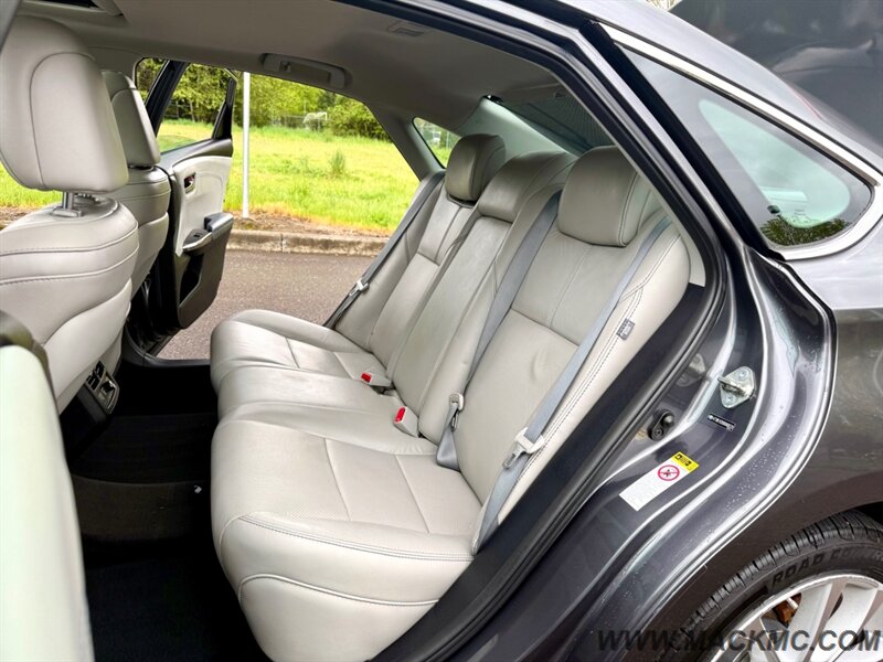 2013 Toyota Avalon Limited Loaded Navi Back Up Camera Moonroof V6   - Photo 20 - Hillsboro, OR 97123
