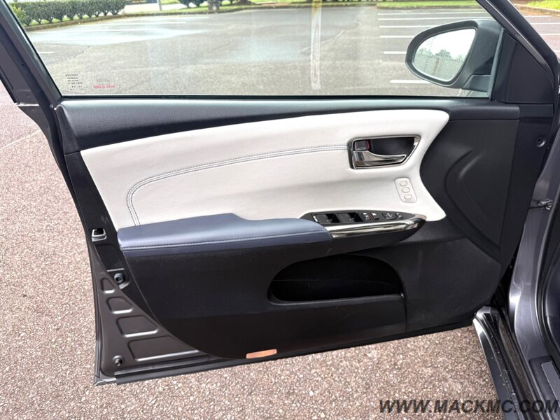 2013 Toyota Avalon Limited Loaded Navi Back Up Camera Moonroof V6   - Photo 25 - Hillsboro, OR 97123