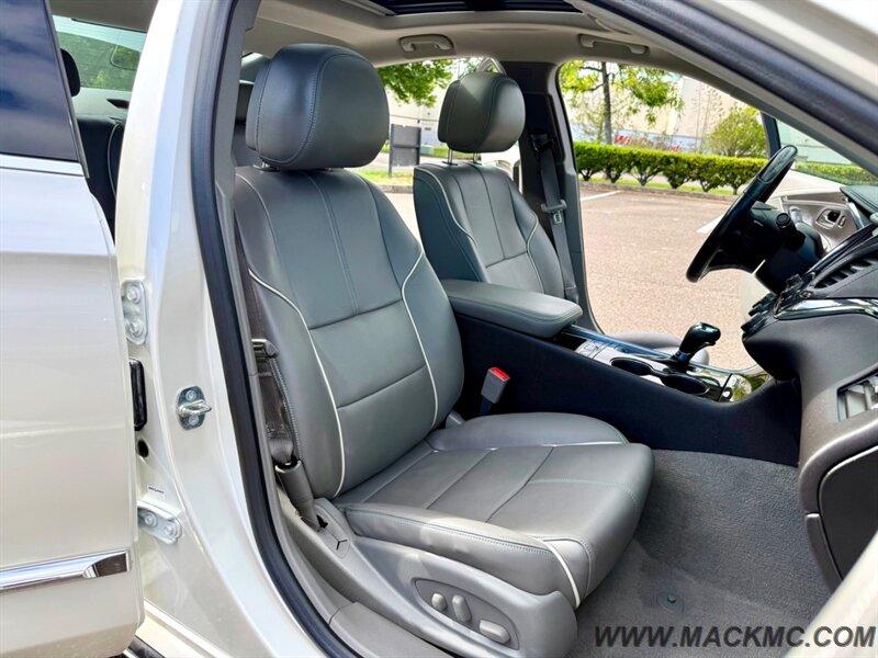 2014 Chevrolet Impala LTZ Loaded Leather Dual Roof Navi 1-Owner   - Photo 21 - Hillsboro, OR 97123