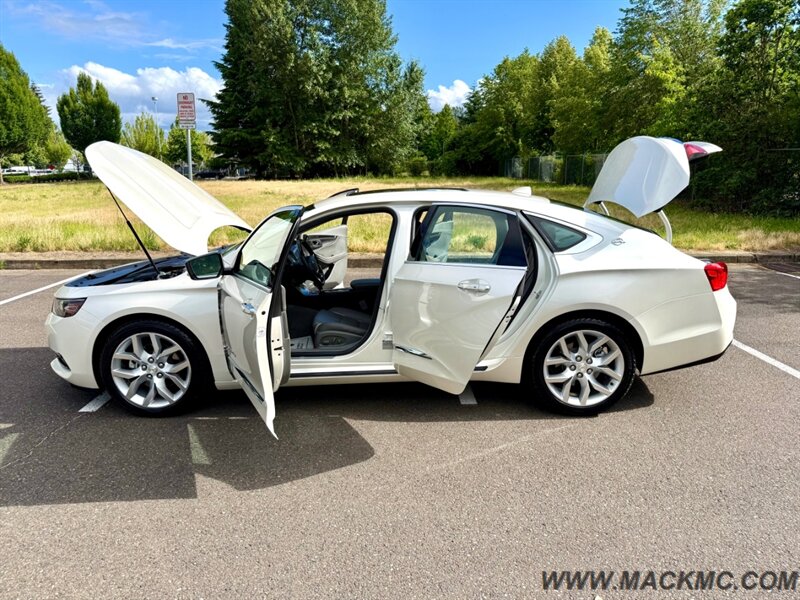 2014 Chevrolet Impala LTZ Loaded Leather Dual Roof Navi 1-Owner   - Photo 32 - Hillsboro, OR 97123