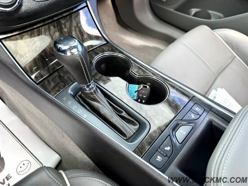 2014 Chevrolet Impala LTZ Loaded Leather Dual Roof Navi 1-Owner   - Photo 18 - Hillsboro, OR 97123