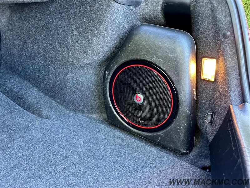 2015 Chrysler 300 Series S 1-owner panoramic Roof 31-MPG - Photo 24 - Hillsboro, OR 97123