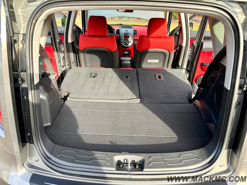 2010 Kia Soul Sport 5-Speed Manual 30-MPG - Photo 21 - Hillsboro, OR 97123