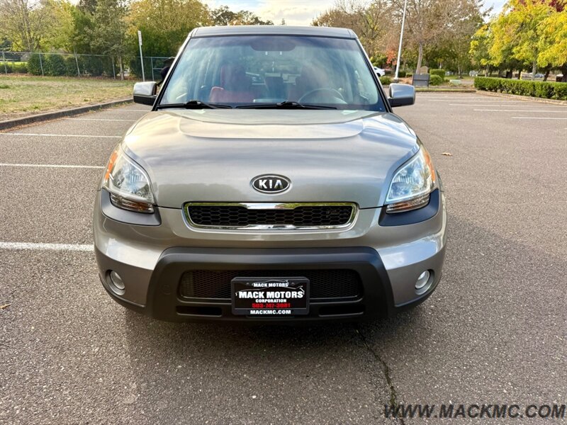 2010 Kia Soul Sport 5-Speed Manual 30-MPG - Photo 4 - Hillsboro, OR 97123