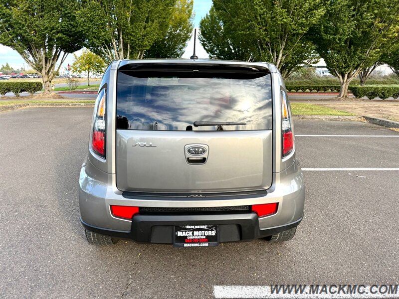 2010 Kia Soul Sport 5-Speed Manual 30-MPG - Photo 8 - Hillsboro, OR 97123