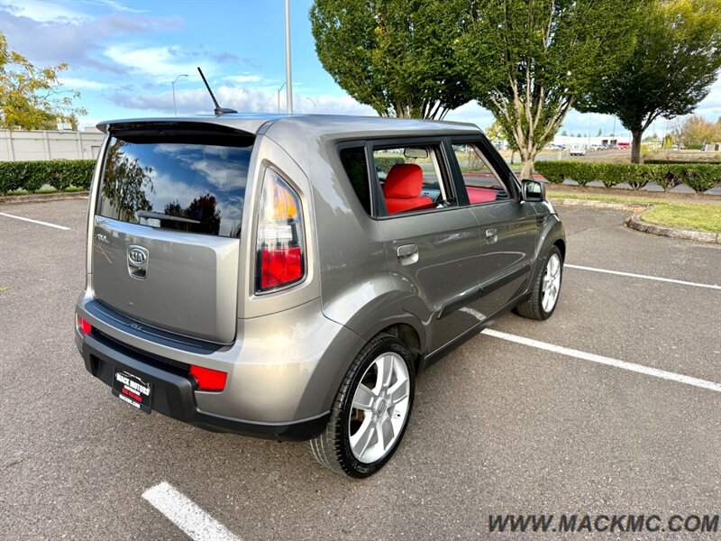 2010 Kia Soul Sport 5-Speed Manual 30-MPG - Photo 7 - Hillsboro, OR 97123