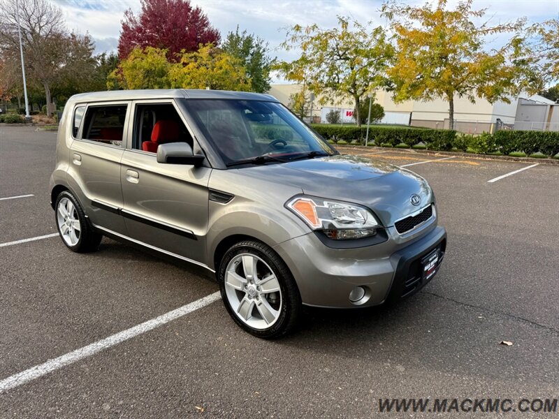 2010 Kia Soul Sport 5-Speed Manual 30-MPG - Photo 5 - Hillsboro, OR 97123