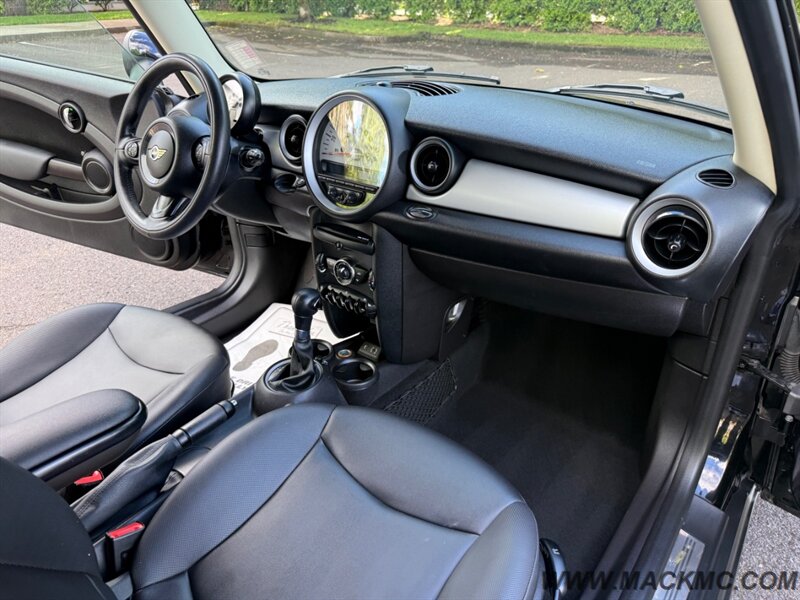 2013 MINI Hardtop Cooper Automatic Leather 85K Low Miles   - Photo 3 - Hillsboro, OR 97123