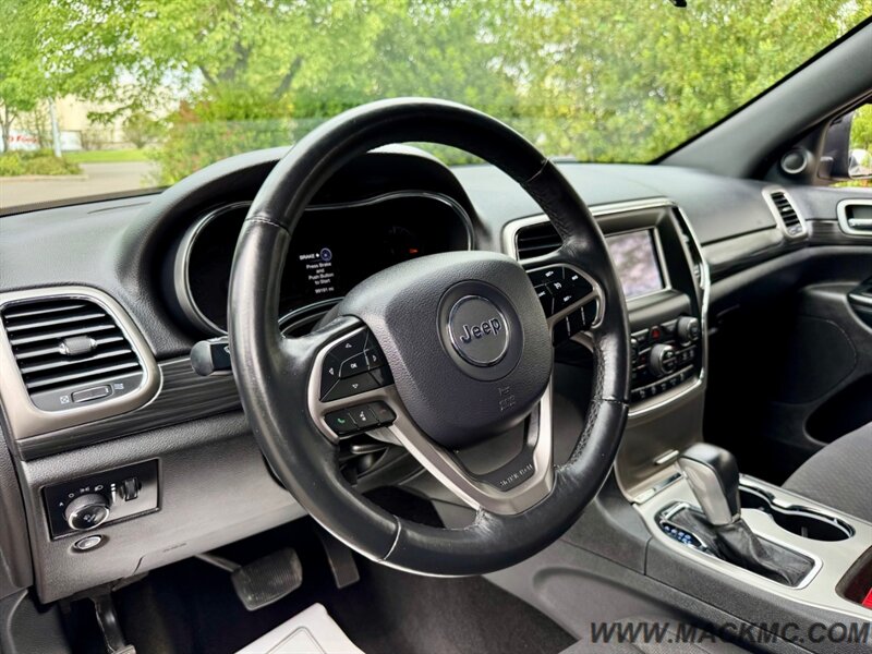 2019 Jeep Grand Cherokee Laredo AWD Back Up Camera V6 25-MPG   - Photo 14 - Hillsboro, OR 97123