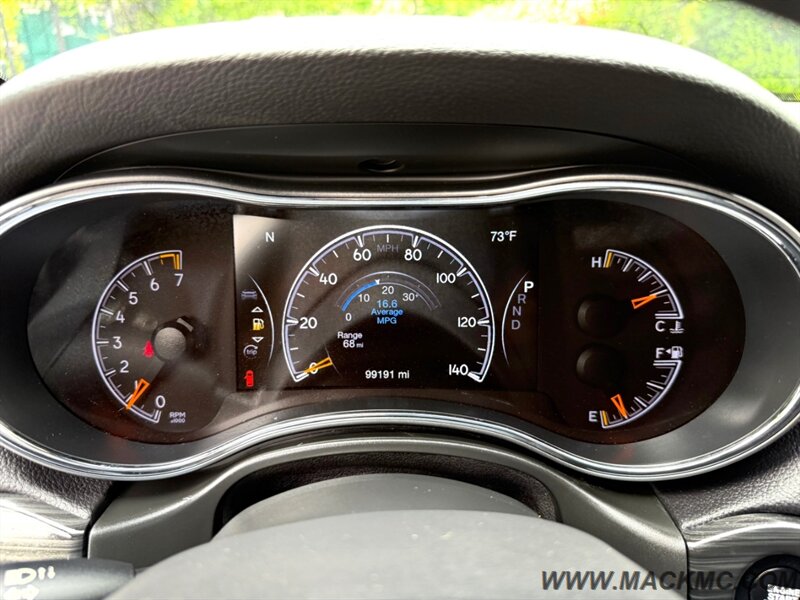 2019 Jeep Grand Cherokee Laredo AWD Back Up Camera V6 25-MPG   - Photo 15 - Hillsboro, OR 97123
