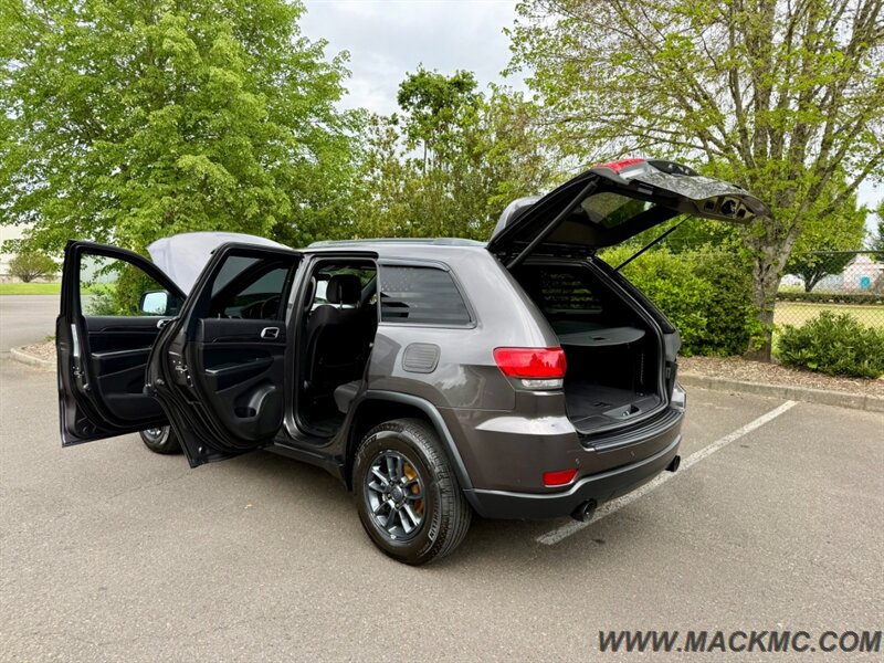 2019 Jeep Grand Cherokee Laredo AWD Back Up Camera V6 25-MPG   - Photo 31 - Hillsboro, OR 97123
