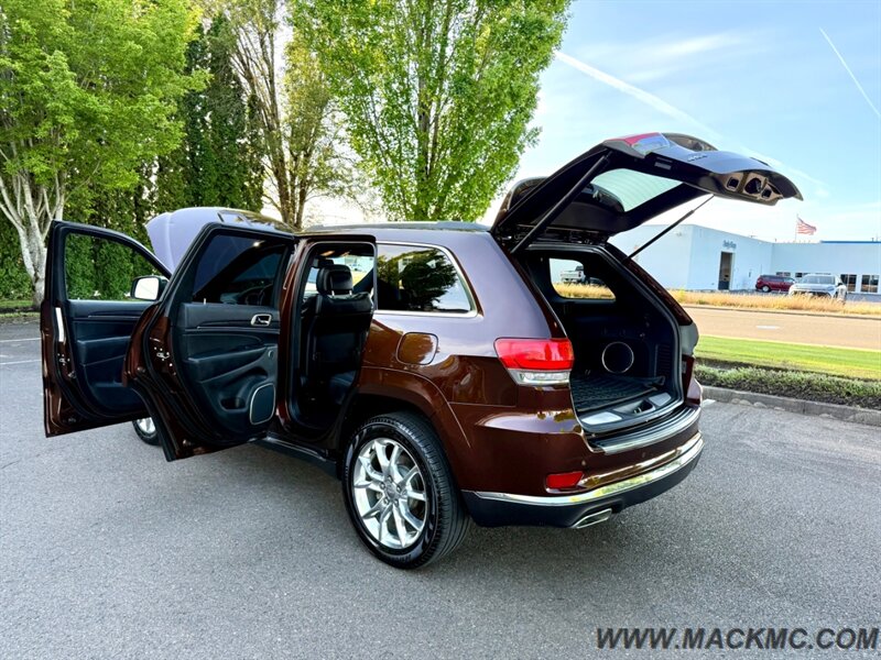 2014 Jeep Grand Cherokee Summit Dual Pano Roof Loaded Navi  AWD   - Photo 31 - Hillsboro, OR 97123