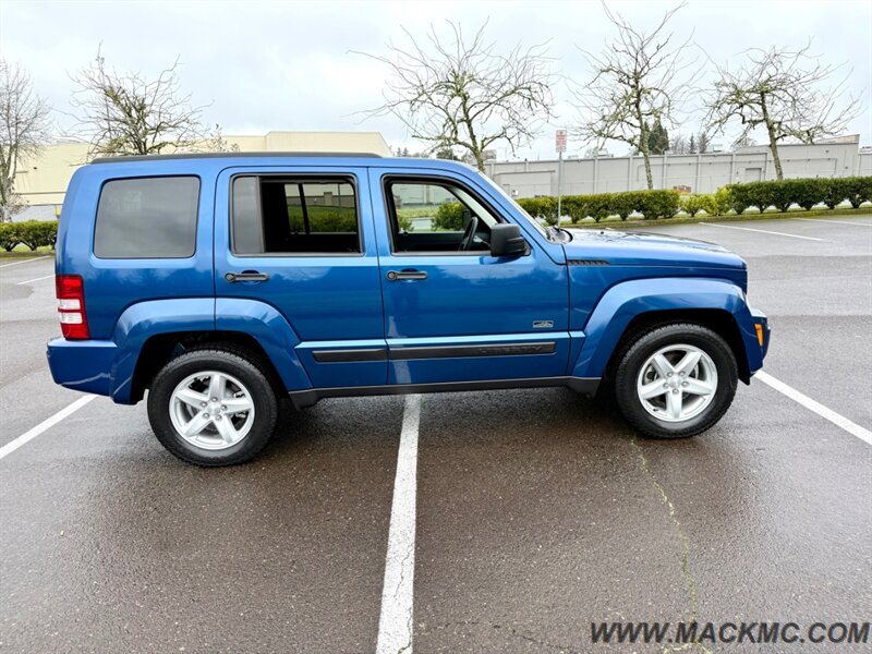 2009 Jeep Liberty Sport Rocky Mountain Edition 1-Owner 45K Miles   - Photo 7 - Hillsboro, OR 97123
