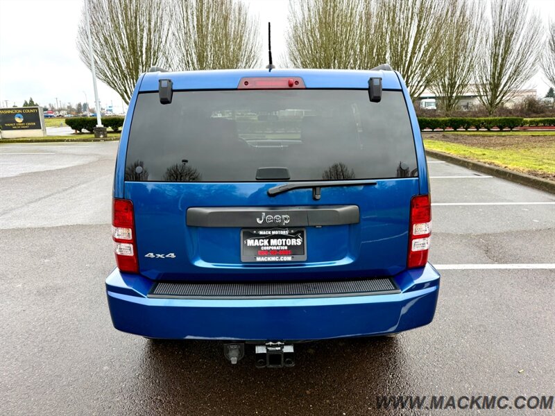 2009 Jeep Liberty Sport Rocky Mountain Edition 1-Owner 45K Miles   - Photo 9 - Hillsboro, OR 97123