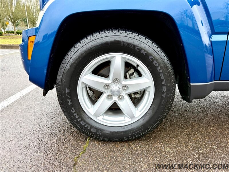 2009 Jeep Liberty Sport Rocky Mountain Edition 1-Owner 45K Miles   - Photo 12 - Hillsboro, OR 97123