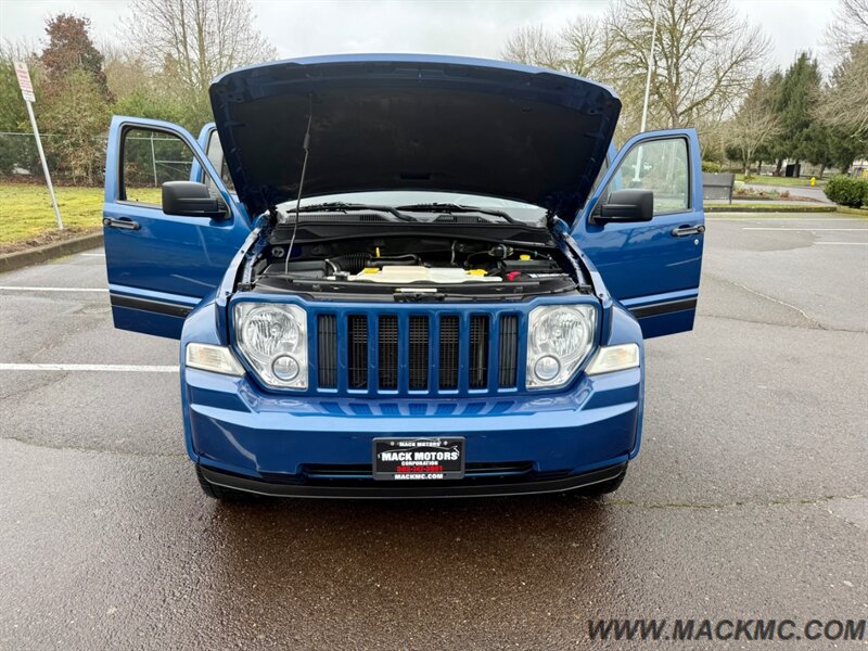 2009 Jeep Liberty Sport Rocky Mountain Edition 1-Owner 45K Miles   - Photo 33 - Hillsboro, OR 97123