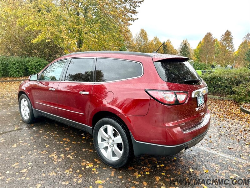 2015 Chevrolet Traverse LTZ Loaded  Low Miles AWd   - Photo 10 - Hillsboro, OR 97123