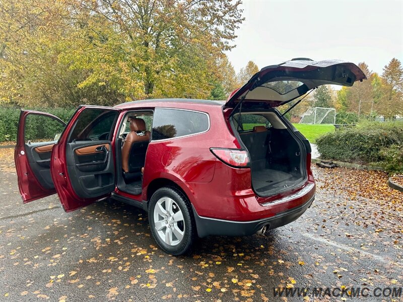 2015 Chevrolet Traverse LTZ Loaded  Low Miles AWd   - Photo 24 - Hillsboro, OR 97123