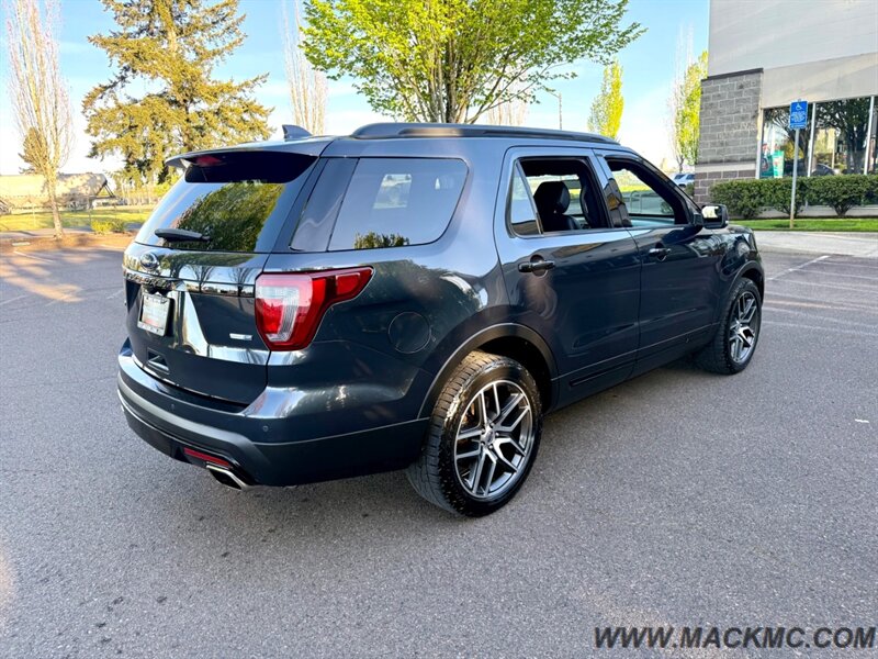 2017 Ford Explorer Sport 3Rd Loaded Back Up Camera Dual Roof AWD   - Photo 7 - Hillsboro, OR 97123