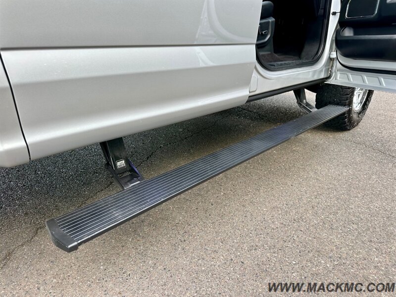 2017 Ford F-150 Lariat Crew Cab Loaded Pano Roof Lifted Premium   - Photo 25 - Hillsboro, OR 97123