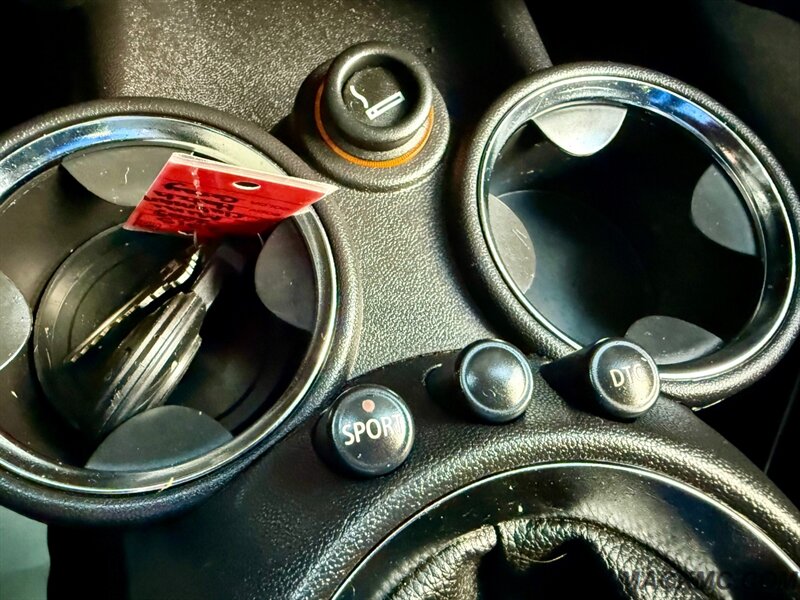 2009 MINI Cooper John Cooper Works 6-Speed 58K Low Miles 34-MPG   - Photo 19 - Hillsboro, OR 97123