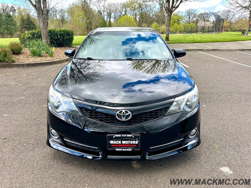 2012 Toyota Camry SE V6   - Photo 4 - Hillsboro, OR 97123