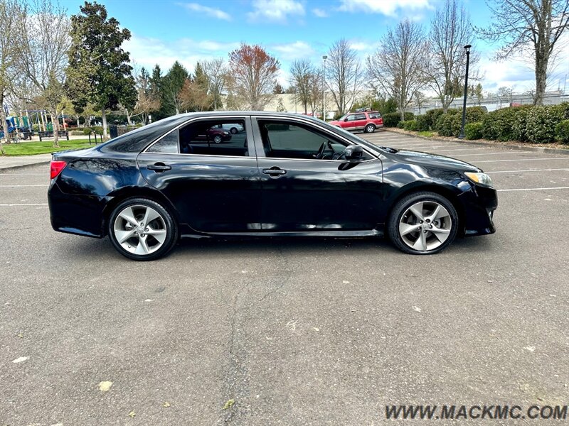 2012 Toyota Camry SE V6   - Photo 6 - Hillsboro, OR 97123