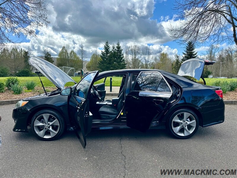 2012 Toyota Camry SE V6   - Photo 18 - Hillsboro, OR 97123