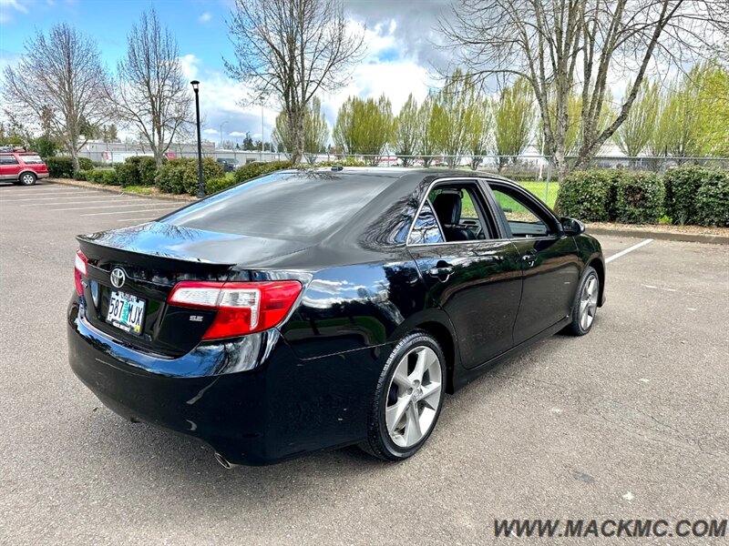 2012 Toyota Camry SE V6   - Photo 7 - Hillsboro, OR 97123