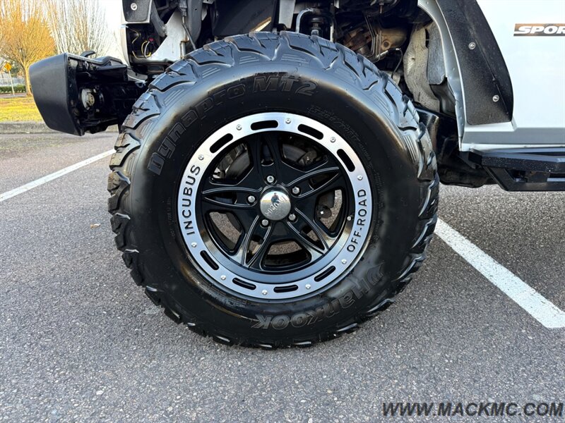 2010 Jeep Wrangler Sport 4 Door Automatic Hardtop MT's   - Photo 4 - Hillsboro, OR 97123