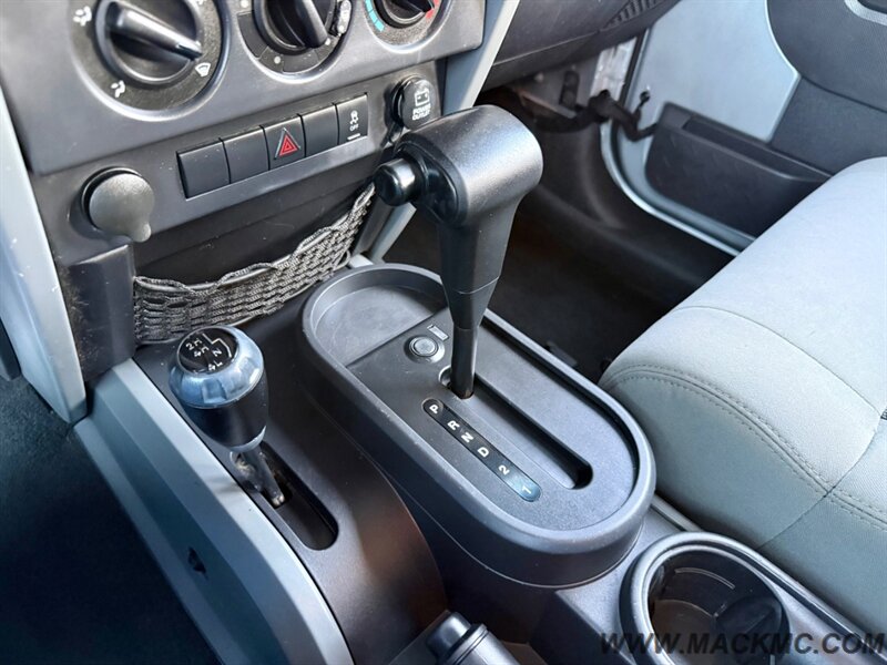 2010 Jeep Wrangler Sport 4 Door Automatic Hardtop MT's   - Photo 20 - Hillsboro, OR 97123