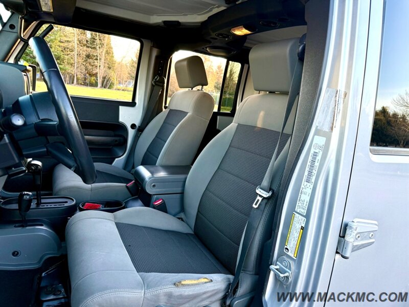 2010 Jeep Wrangler Sport 4 Door Automatic Hardtop MT's   - Photo 12 - Hillsboro, OR 97123