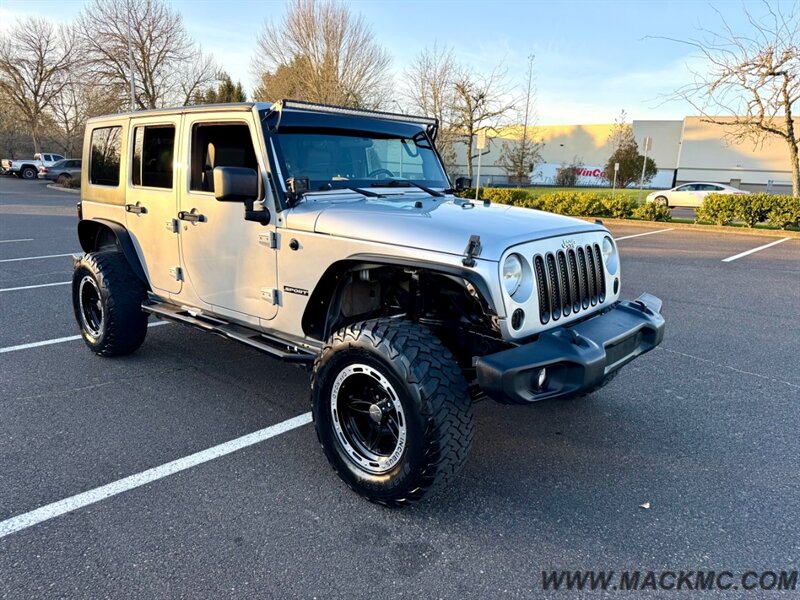 2010 Jeep Wrangler Sport 4 Door Automatic Hardtop MT's   - Photo 6 - Hillsboro, OR 97123
