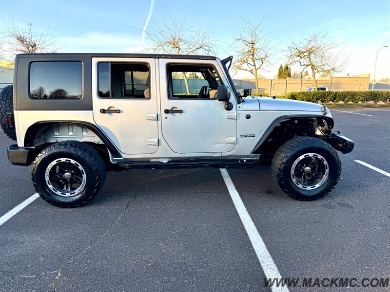 2010 Jeep Wrangler Sport 4 Door Automatic Hardtop MT's   - Photo 7 - Hillsboro, OR 97123