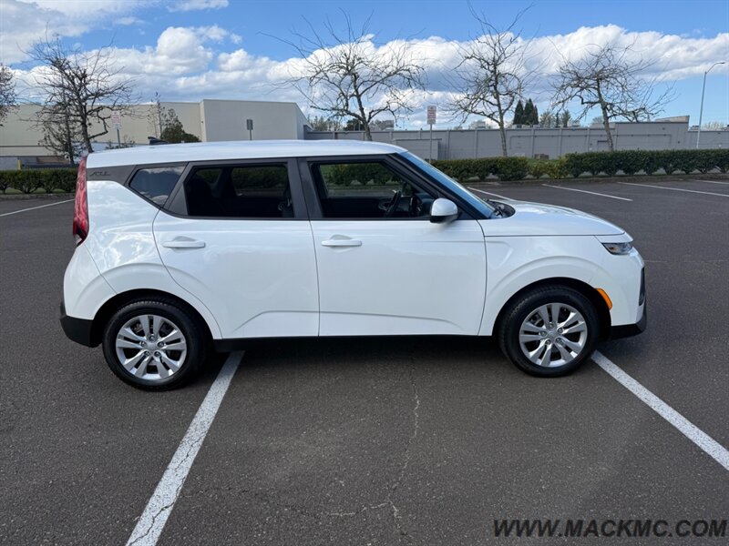 2020 Kia Soul LX Wagon Automatic 61K Low Miles 33-MPG - Photo 7 - Hillsboro, OR 97123