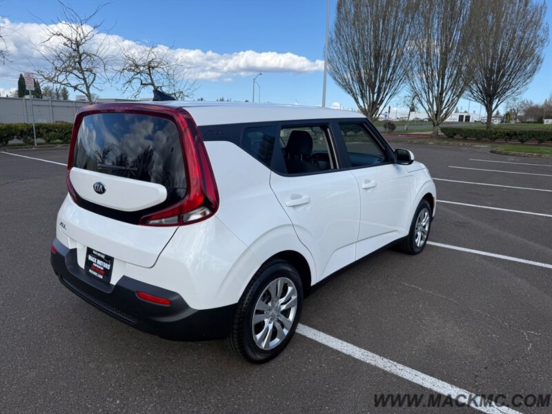 2020 Kia Soul LX Wagon Automatic 61K Low Miles 33-MPG - Photo 9 - Hillsboro, OR 97123