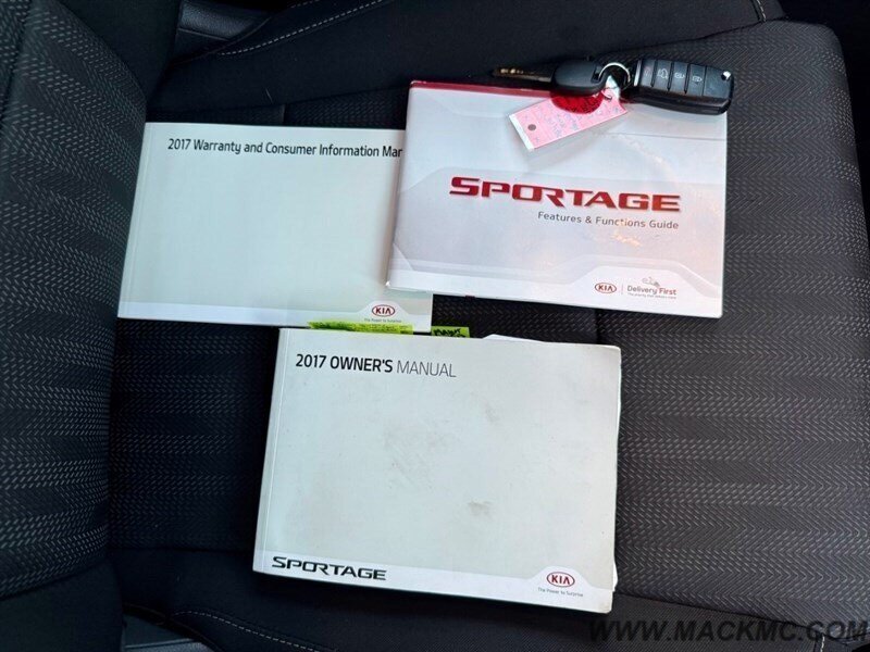 2017 Kia Sportage LX AWD Back Up Camera only 75K Low Miles   - Photo 11 - Hillsboro, OR 97123