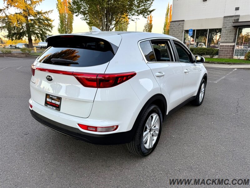 2017 Kia Sportage LX AWD Back Up Camera only 75K Low Miles   - Photo 6 - Hillsboro, OR 97123