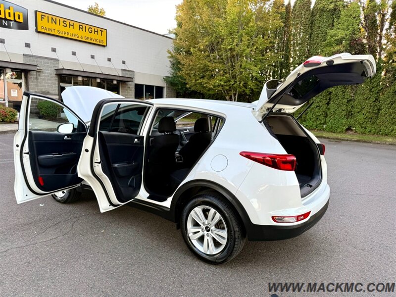 2017 Kia Sportage LX AWD Back Up Camera only 75K Low Miles   - Photo 31 - Hillsboro, OR 97123