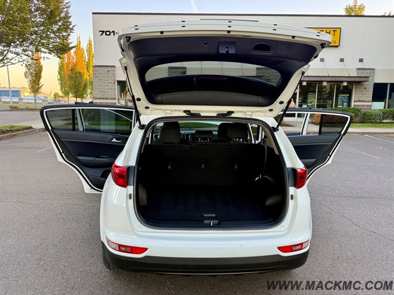 2017 Kia Sportage LX AWD Back Up Camera only 75K Low Miles   - Photo 32 - Hillsboro, OR 97123