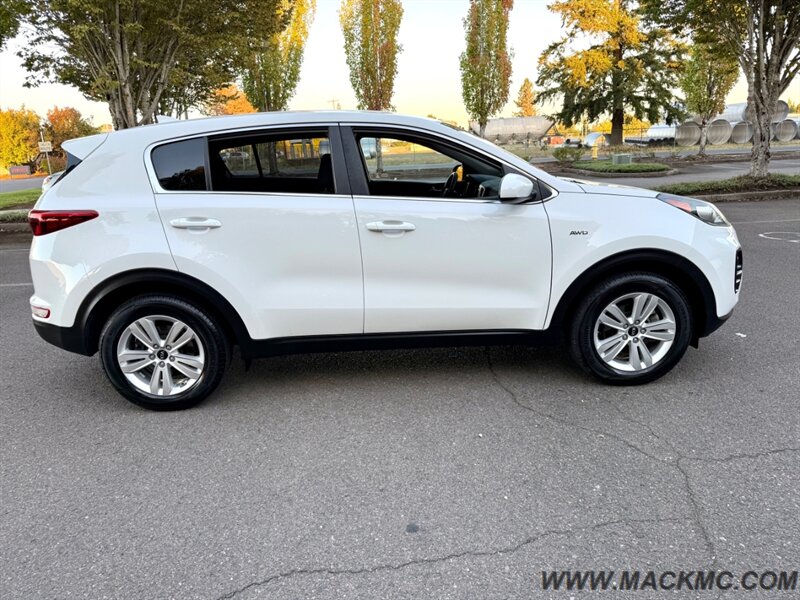 2017 Kia Sportage LX AWD Back Up Camera only 75K Low Miles   - Photo 5 - Hillsboro, OR 97123