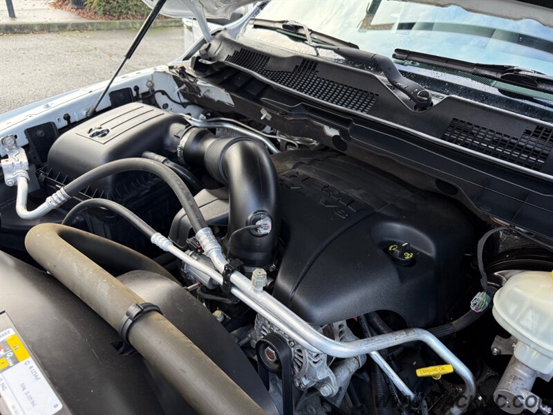 2017 RAM 1500 SLT v8 Hemi 8FT Long Bed Rack Storage 4x4 - Photo 23 - Hillsboro, OR 97123