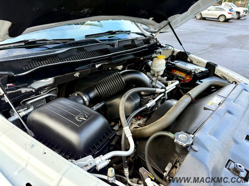 2017 RAM 1500 SLT v8 Hemi 8FT Long Bed Rack Storage 4x4 - Photo 18 - Hillsboro, OR 97123