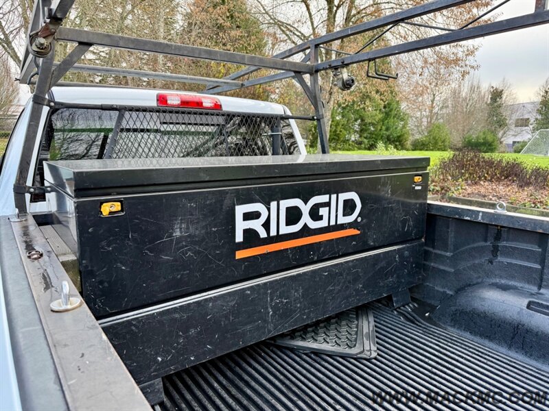 2017 RAM 1500 SLT v8 Hemi 8FT Long Bed Rack Storage 4x4 - Photo 10 - Hillsboro, OR 97123