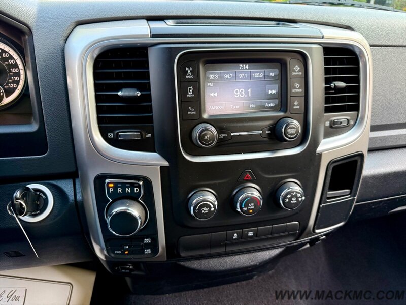 2017 RAM 1500 SLT v8 Hemi 8FT Long Bed 4x4 - Photo 14 - Hillsboro, OR 97123
