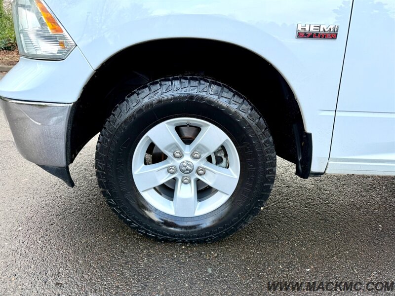 2017 RAM 1500 SLT v8 Hemi 8FT Long Bed Rack Storage 4x4 - Photo 13 - Hillsboro, OR 97123