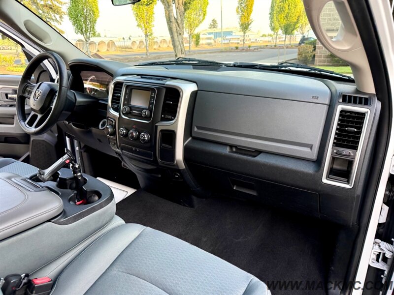 2017 RAM 1500 SLT v8 Hemi 8FT Long Bed 4x4 - Photo 2 - Hillsboro, OR 97123